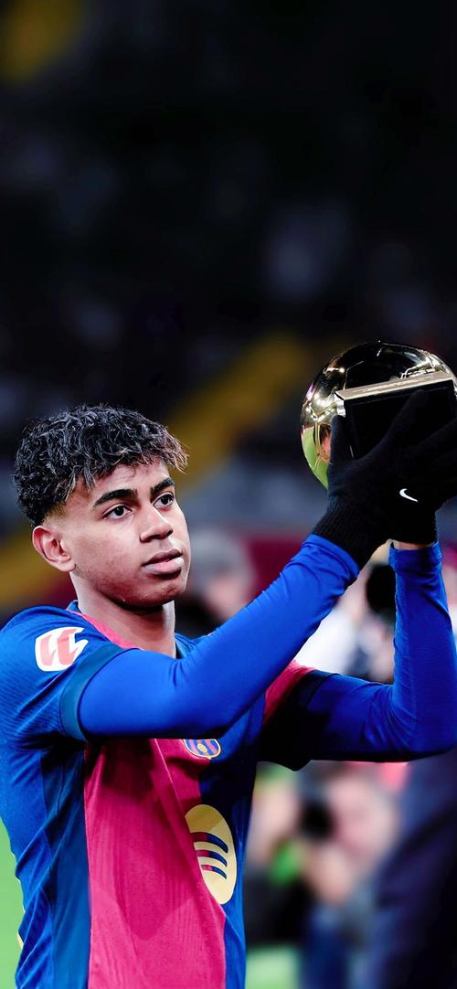 霍伊伦：进球让我开心，但这要归功于全队和布置战术的人（霍伊伦：进球让我欣喜，但功劳属于全队和战术布置者）