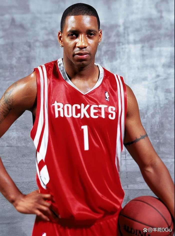 萨拉赫自2020年以来3次欧冠单场过人5+，均是对阵马德里双雄（2020年至今萨拉赫欧冠三次单场5+过人 对手皆为马德里双雄）